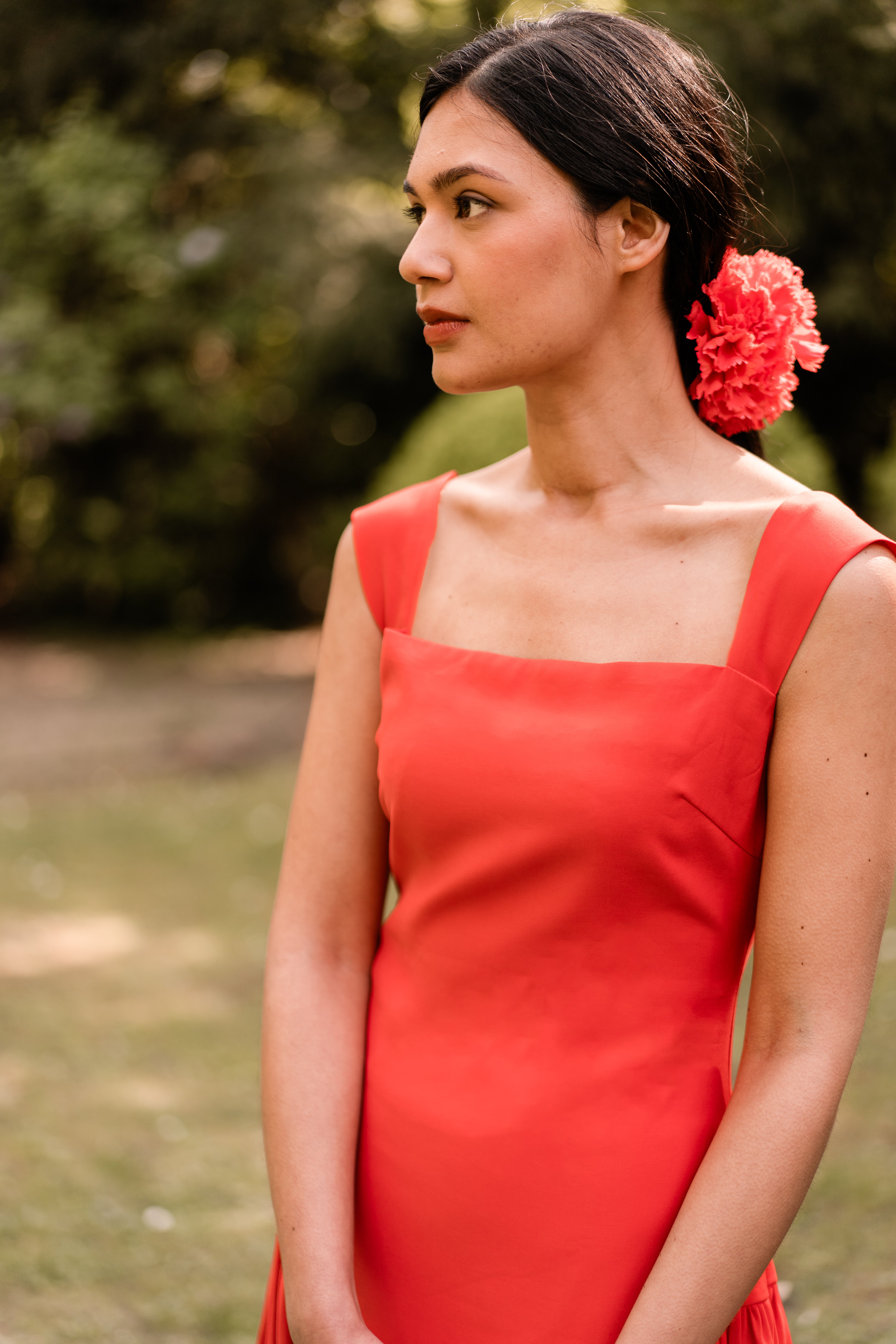 Robe Rosa — Iris de Froment — robe de cérémonie en viscose décolleté carré